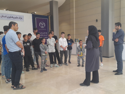 بازدید دانش آموزان تحت حمایت بهزیستی از «برج فناوری» کرمانشاه 